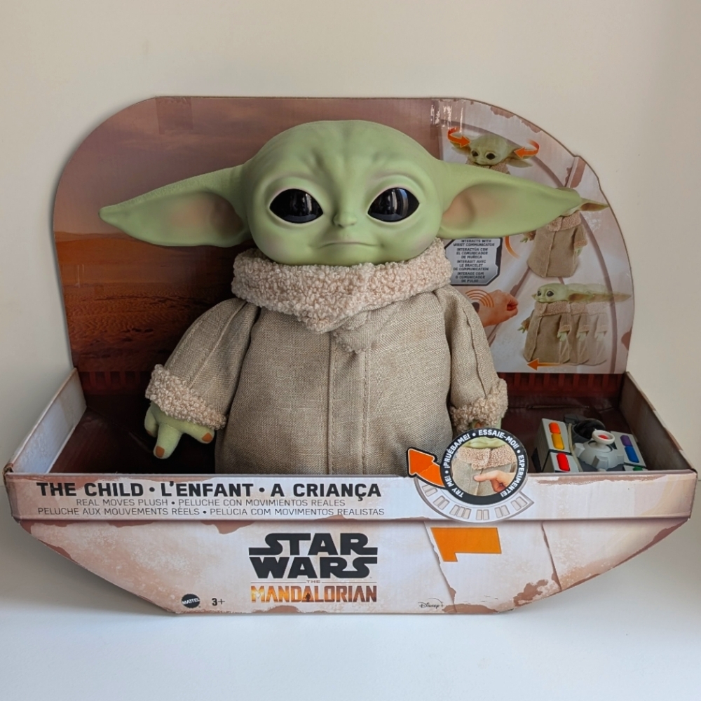 Star Wars The Mandalorian 12" Child Real Moves Plush w/ Remote Control Wristband